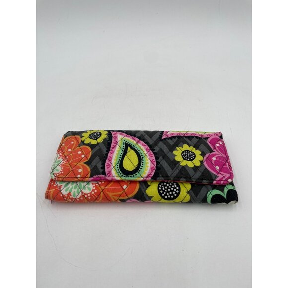 Vera Bradley Colorful Quilted Wallet Floral Chevron Patterns Multiple Card Slots - Picture 5 of 5